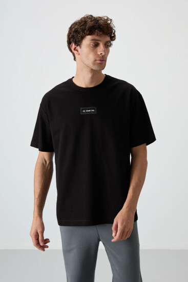 Siyah Pamuklu Kalın Yüzeyi Dokulu Oversize Fit Baskılı Erkek T-Shirt - 88367 
