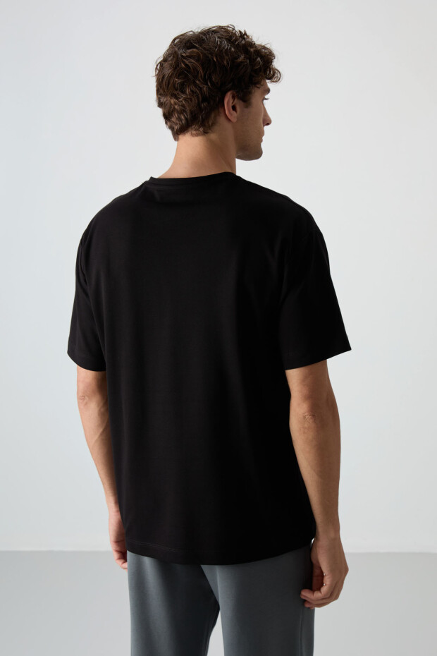 Siyah Pamuklu Kalın Yüzeyi Dokulu Oversize Fit Baskılı Erkek T-Shirt - 88367 - 5