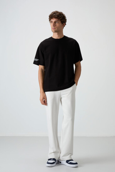 Siyah Pamuklu Kalın Yüzeyi Dokulu Oversize Fit Baskılı Erkek T-Shirt - 88369 - Air Jones (1)