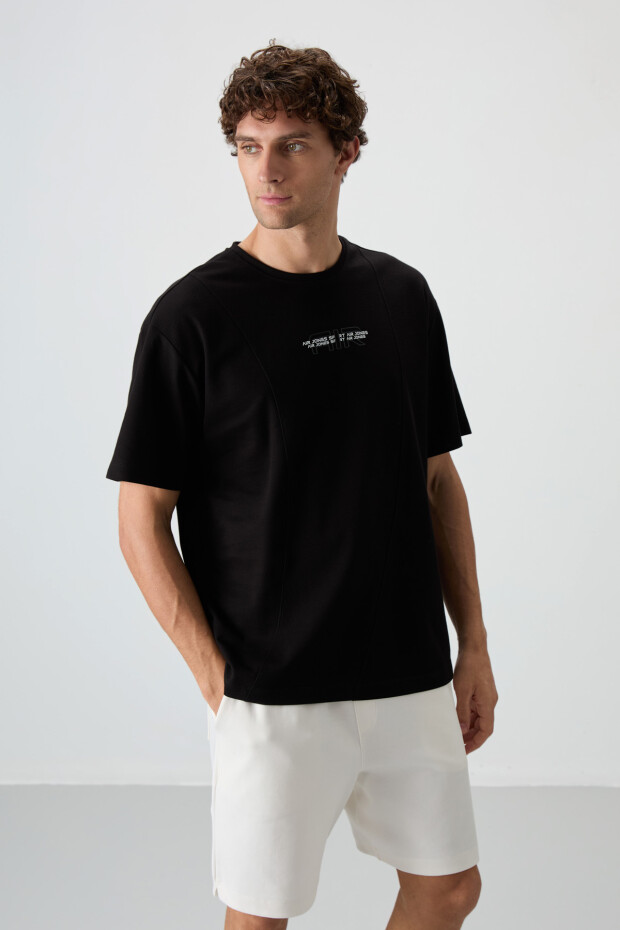 Siyah Pamuklu Kalın Yüzeyi Dokulu Oversize Fit Baskılı Erkek T-Shirt - 88372