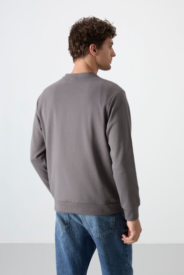 Koyu Gri Basic O Yaka Rahat Form Erkek Sweatshirt - 88053 - Thumbnail