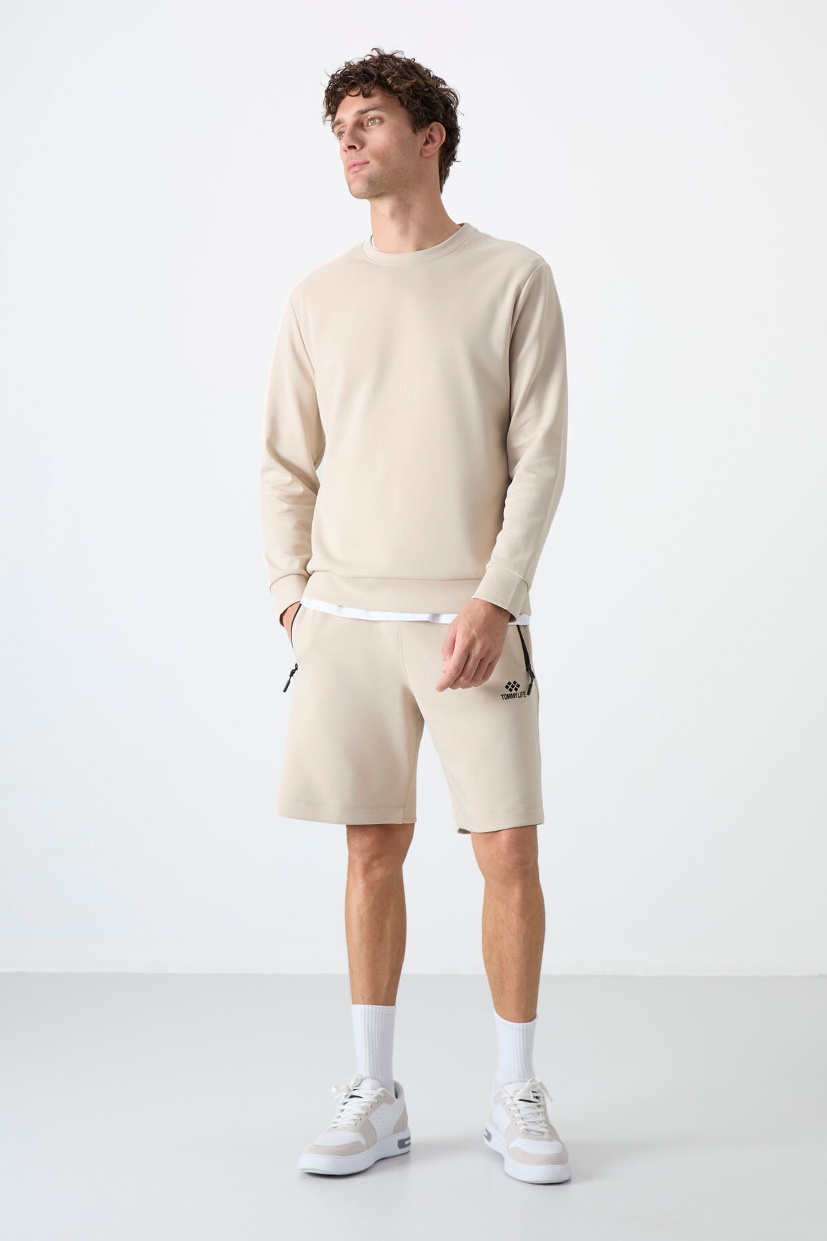 Bej Gizli Fermuar Arka Cepli Bağcıklı Standart Kalıp Erkek Şort - 81136 - TOMMYLIFE (1)