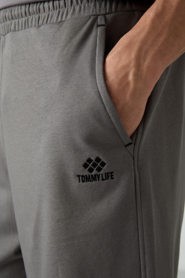 Koyu Gri Pamuklu Kalın Yumuşak Dokulu Comfort Fit Baskılı Erkek Şort - 81266 - 5