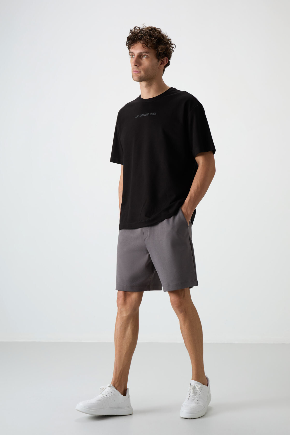 Koyu Gri Pamuklu Kalın Yumuşak Dokulu Comfort Fit Basic Erkek Şort - 81274 - Air Jones (1)