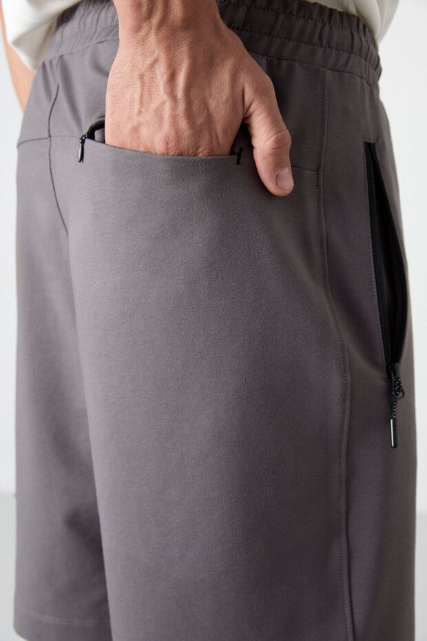 Koyu Gri Gizli Fermuar Arka Cepli Bağcıklı Standart Kalıp Erkek Şort - 81136 - 6