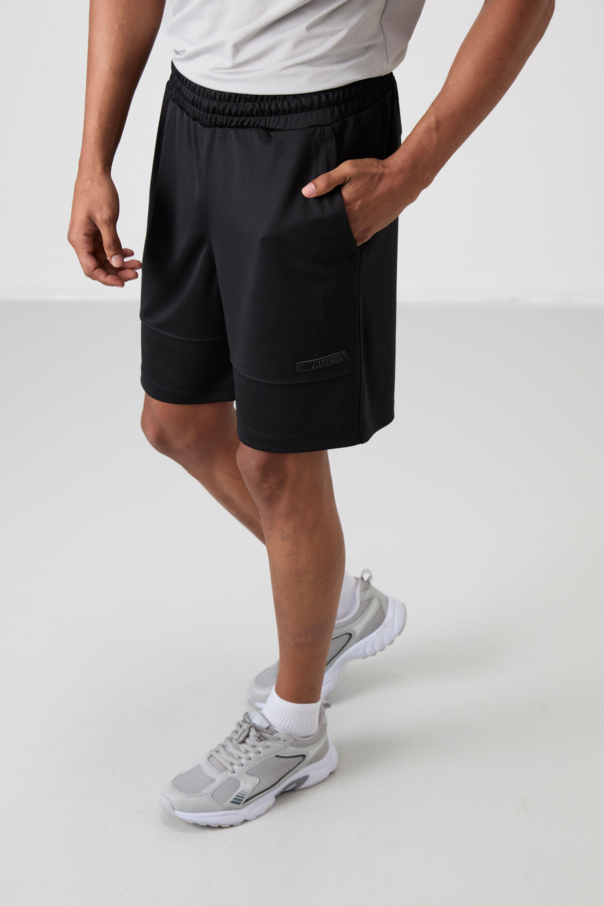 Siyah Kalın Yumuşak Comfort Fit Erkek Şort - 81272 - TOMMYLIFE (1)