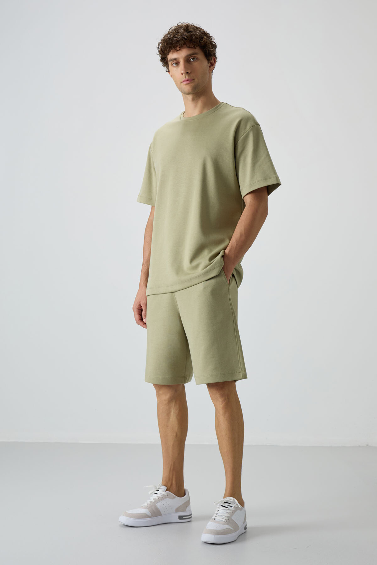 Açık Çağla Pamuklu Kalın Yumuşak Dokulu Oversize Fit Basic Erkek Şort Takım - 85249 - Air Jones