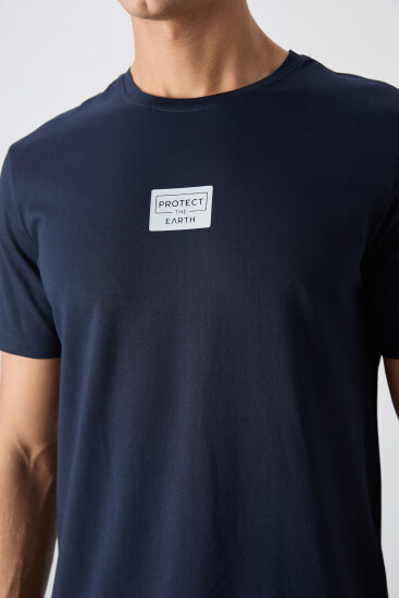 Lacivert - Taş Pamuklu Yumuşak Dokulu Standart Fit Baskılı Erkek Şortlu Takım - 85243 - TOMMYLIFE (1)