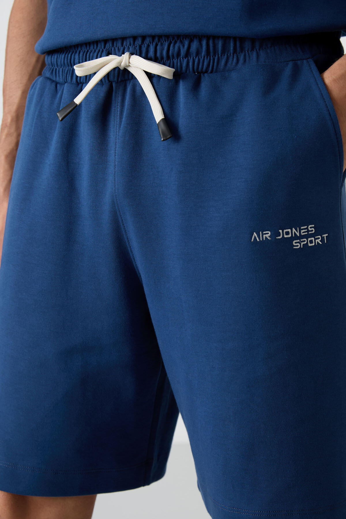 Parlament Pamuklu Kalın Yumuşak Dokulu Oversize Fit Nakışlı Erkek Şort Takım - 85250 - Air Jones (1)