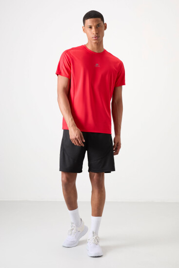 Kırmızı Nefes Alan Dokulu İnce Esnek Standart Fit Erkek Performans T-Shirt - 88390 - TOMMYLIFE (1)