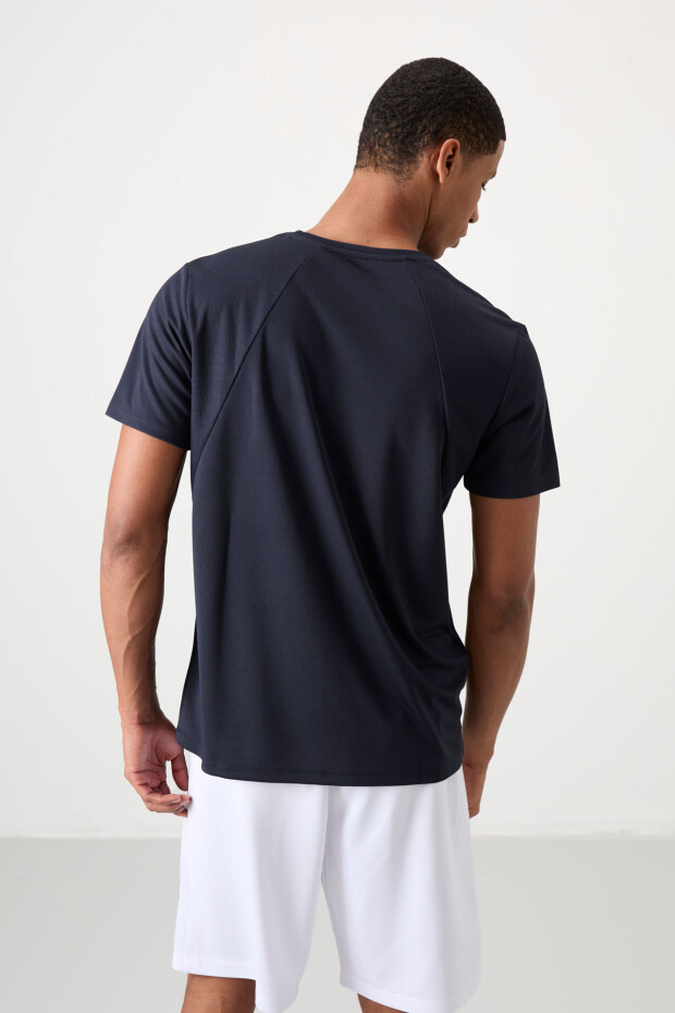 Lacivert Polyester Nefes Alan Dokulu İnce Esnek Standart Fit Erkek Performans T-Shirt - 88391