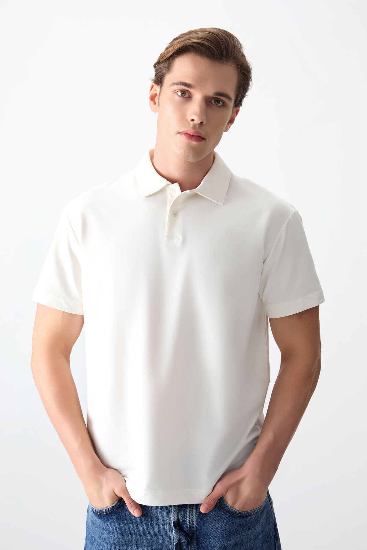 Ekru Pamuklu Kalın Yumuşak Dokulu Polo Yaka Oversize Fit Basic Erkek T- Shirt - 88381 - Air Jones