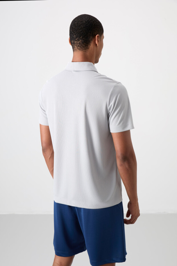 Gri Nefes Alan Dokulu İnce Esnek Standart Fit Polo Yaka Erkek Performans T-Shirt - 88393 - 6