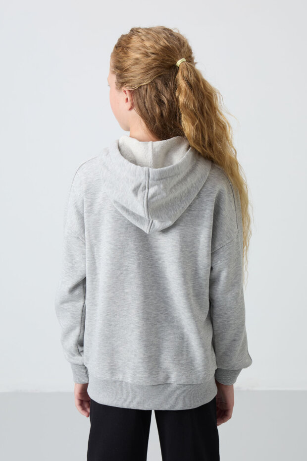 Gri Melanj Pamuklu İçi Tüylü Yumuşak Dokulu Standart Fit Nakışlı Kız Çocuk Sweatshirt - 75149 - 6