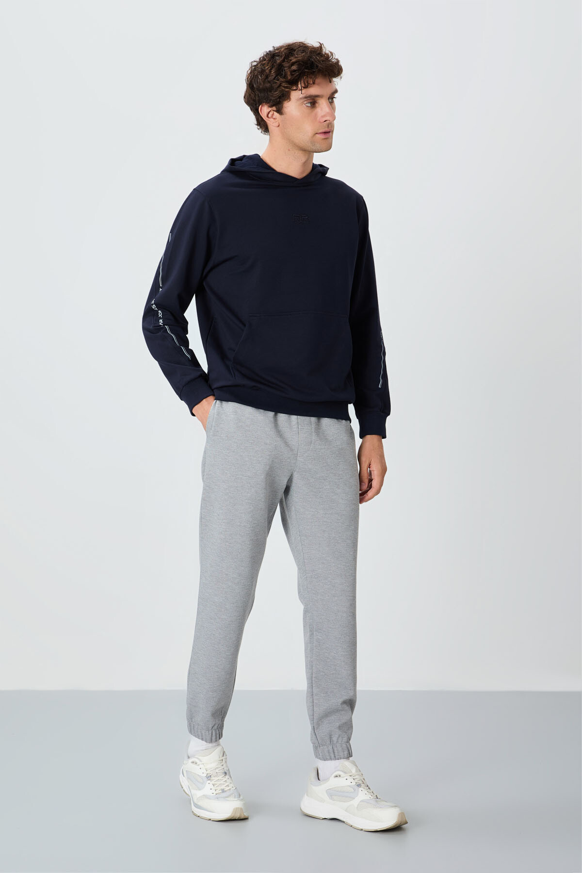 Gri Melanj Yüzeyi Dokulu Standart Fit Erkek Eşofman Alt - 82156 - Air Jones