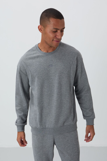 Gri Melanj Kompakt Pamuklu Kalın Pürüzsüz Dokulu O Yaka Comfort Fit Erkek Eşofman Takım -85263 - TOMMYLIFE (1)