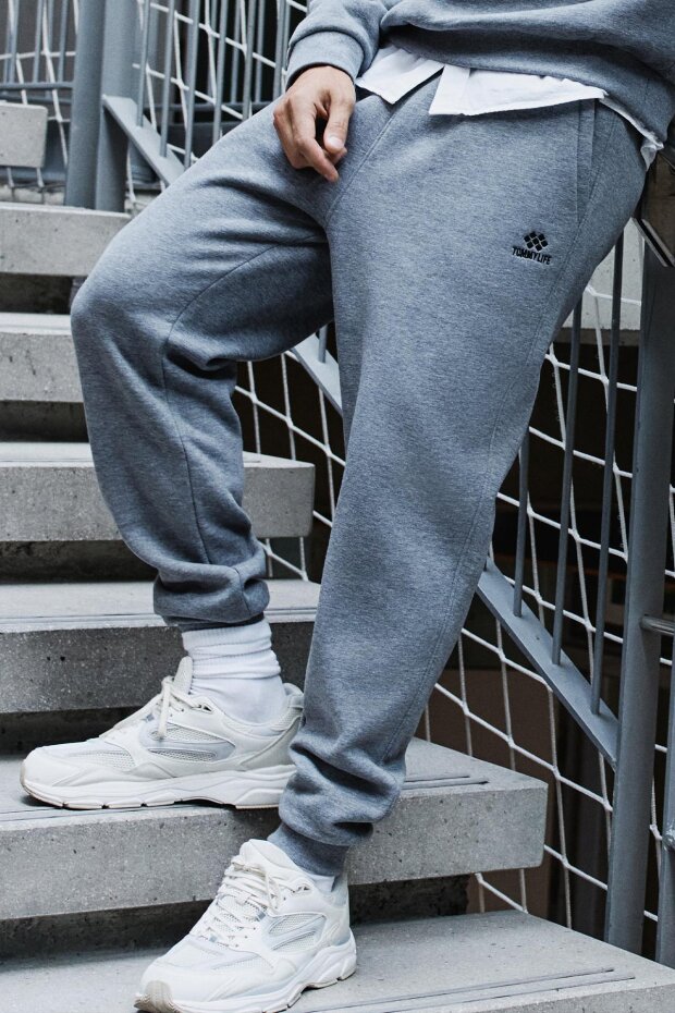 Gri Melanj Pamuklu Kalın İçi Tüylü Yumuşak Dokulu Comfort Fit Nakışlı Erkek Eşofman Takım -85265 - 3