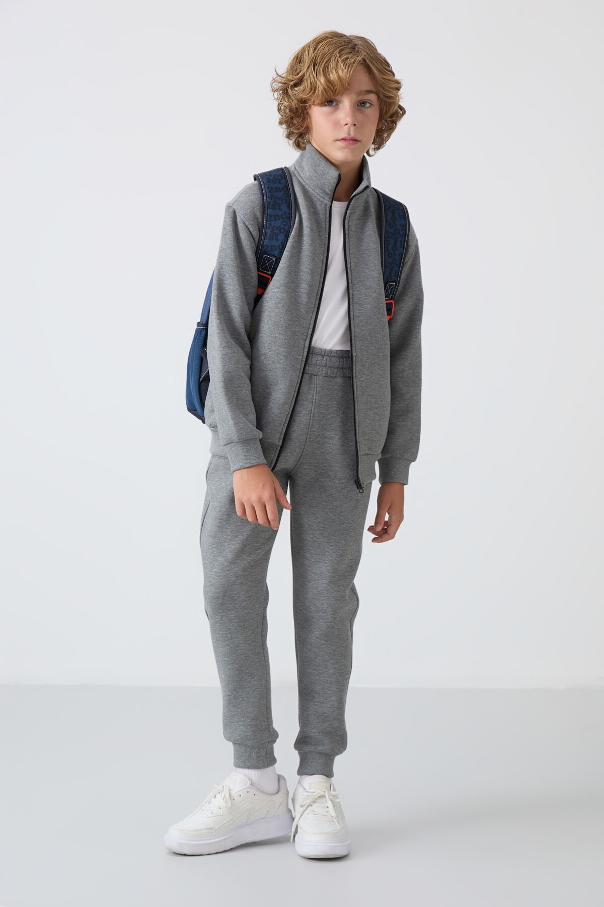 Gri Melanj Pamuklu Kalın İçi Tüylü Standart Fit Nakışlı Erkek Çocuk Eşofman Takım - 11256 - TOMMYLIFE