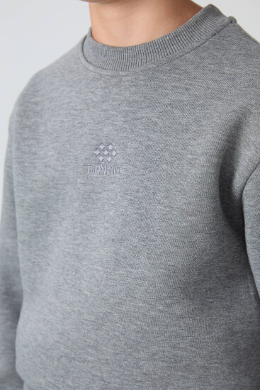 Gri Melanj Pamuklu Kalın İçi Tüylü Standart Fit Nakışlı Erkek Çocuk Eşofman Takım - 11249 - TOMMYLIFE (1)