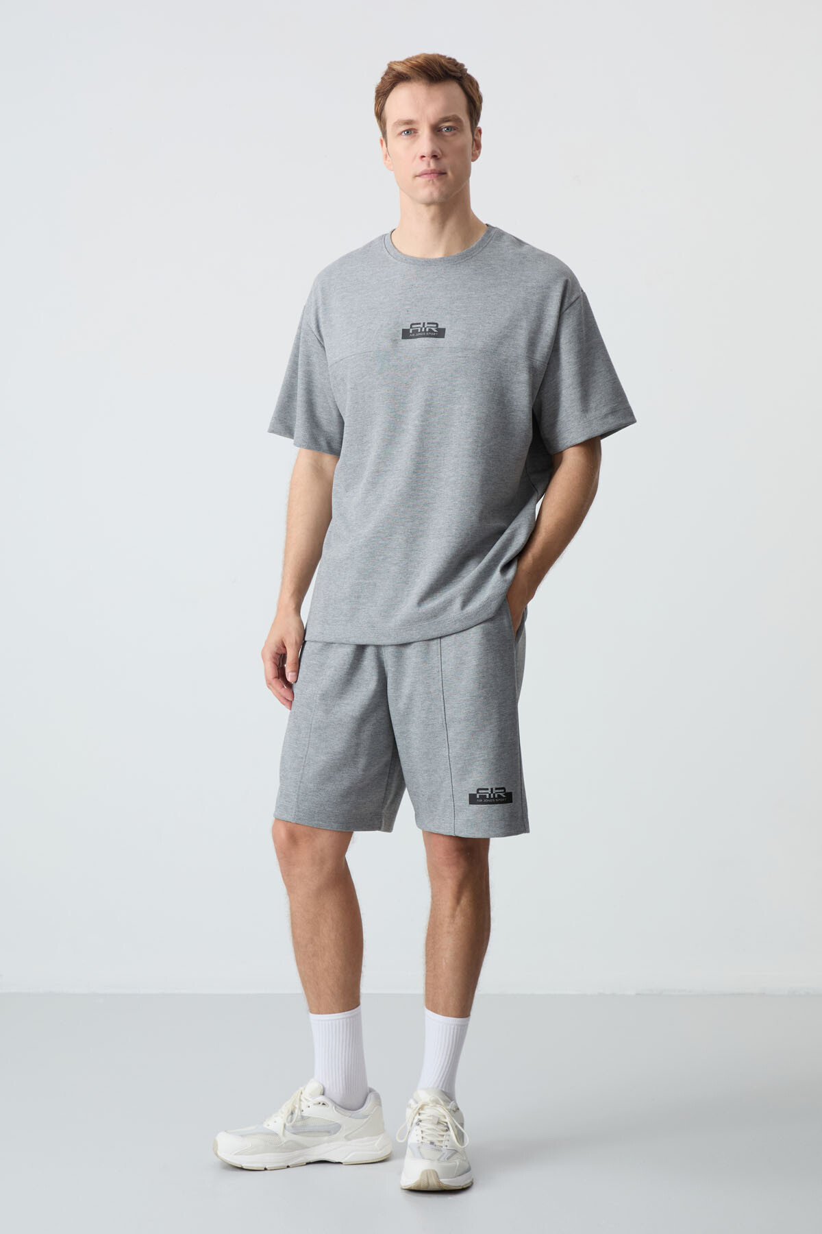 Gri Melanj Pamuklu Kalın Yumuşak Dokulu Oversize Fit Basic Erkek Şort Takım - 85259 - Air Jones