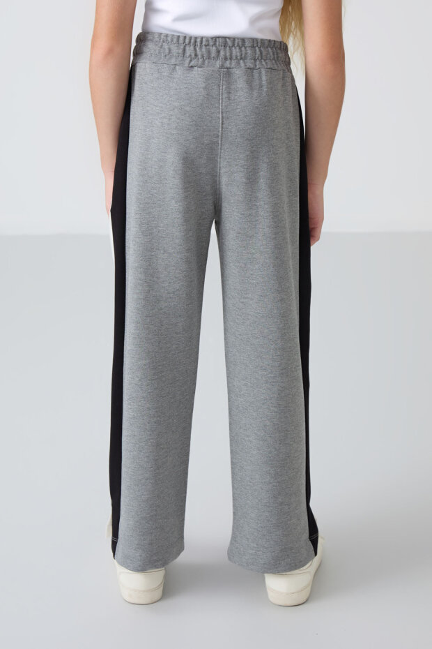 Gri Melanj Yırtmaç Detaylı Cepli Geniş Paça Kız Çocuk Eşofman Alt - 75141 - 5