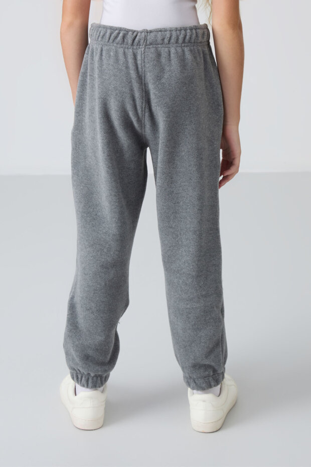 Gri Melanj Kalın Yumuşak Dokulu Standart Fit Nakışlı Polar Kız Çocuk Eşofman Alt - 75155 - 5