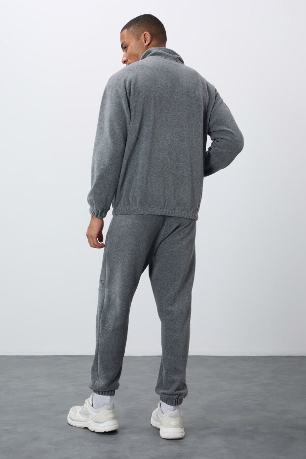 Gri Melanj Kalın Yumuşak Dokulu Comfort Fit Nakışlı Erkek Eşofman Takım - 85269 - 7