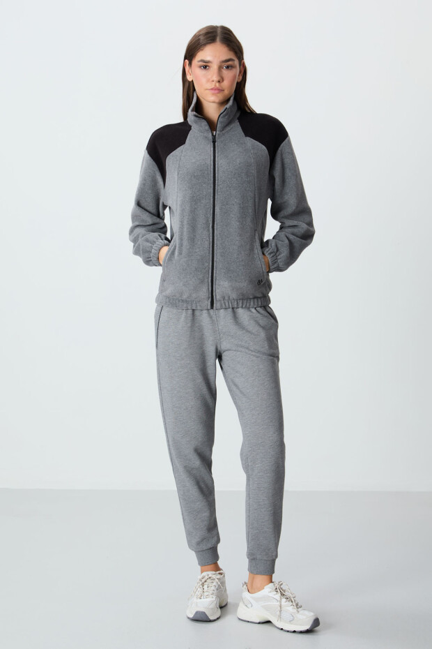 Gri Melanj Kalın Yumuşak Dokulu Dik Yaka Oversize Nakışlı Polar Kadın Sweatshirt - 97293 - 2