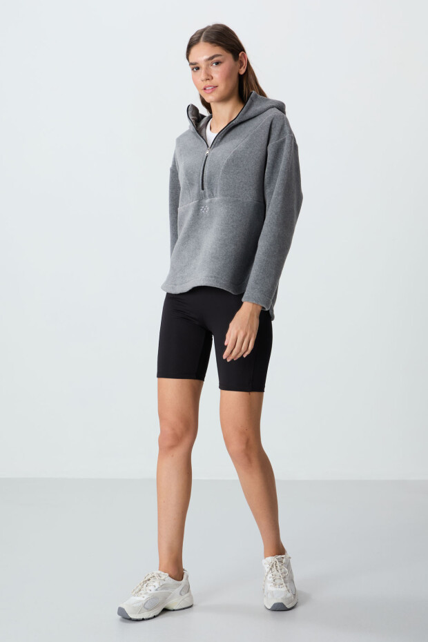 Gri Melanj Kalın Yumuşak Dokulu Kapüşonlu Standart Kalıp Nakışlı Polar Kadın Sweatshirt -97286 - 2