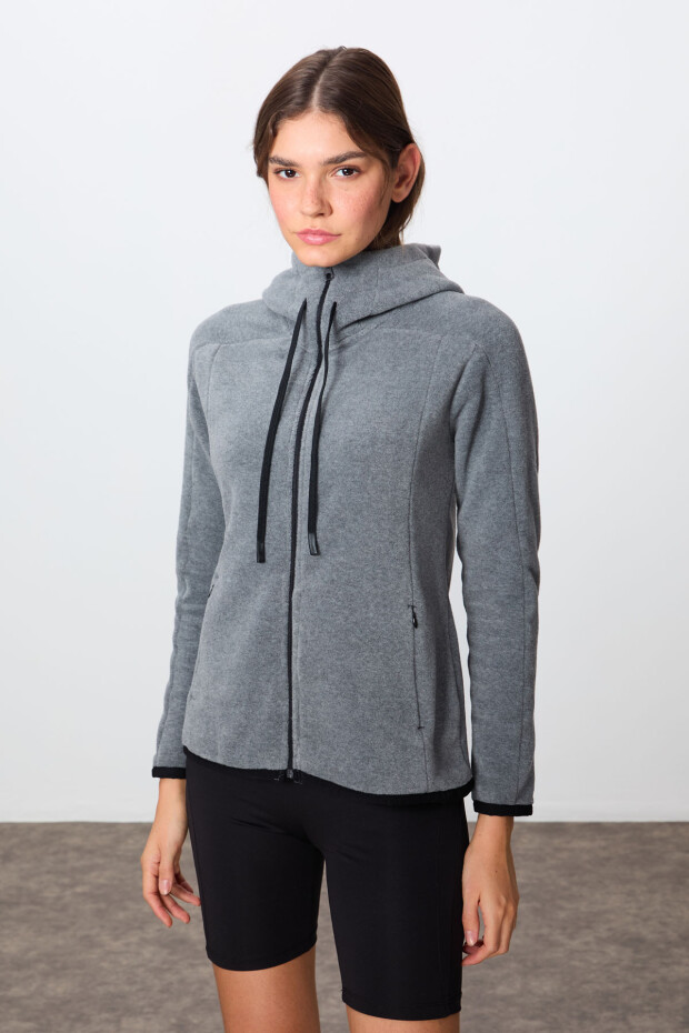 Gri Melanj Kalın Yumuşak Dokulu Kapüşonlu Standart Fit Nakışlı Polar Kadın Sweatshirt -97287 - 3