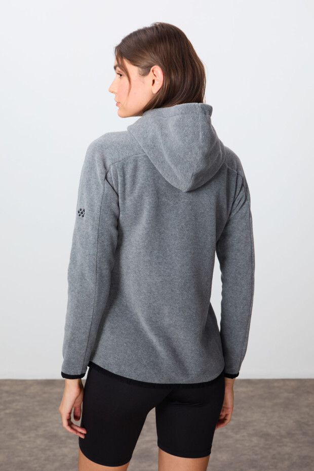 Gri Melanj Kalın Yumuşak Dokulu Kapüşonlu Standart Fit Nakışlı Polar Kadın Sweatshirt -97287 - 6
