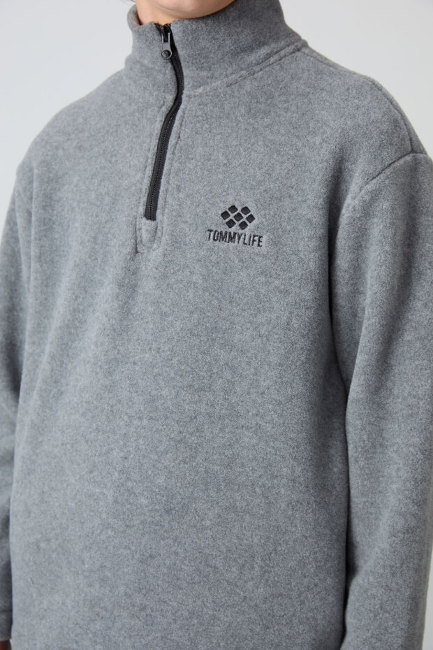 Gri Melanj Kalın Yumuşak Dokulu Standart Fit Nakışlı Polar Erkek Çocuk Sweatshirt - 11221 - 3