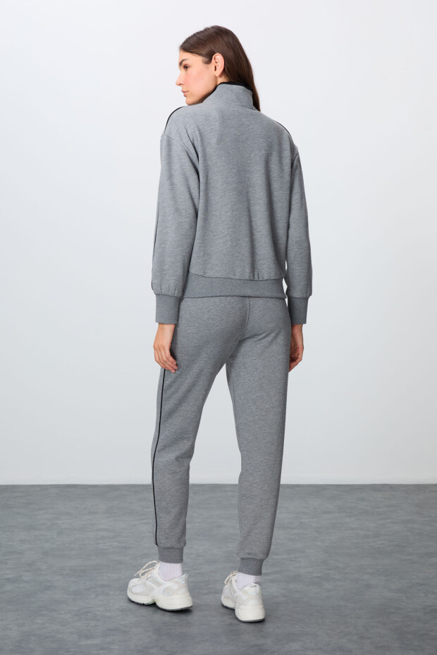 Gri Melanj Kompakt Pamuklu Kalın Pürüzsüz Dokulu Dik Yaka Oversize Fit Kadın Eşofman Takım - 95340 - 8
