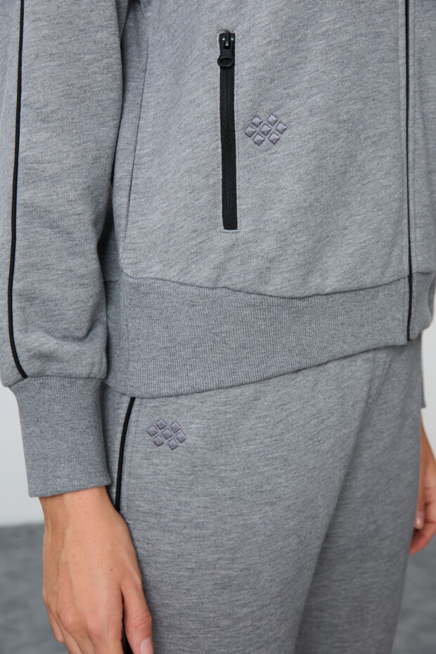 Gri Melanj Kompakt Pamuklu Kalın Pürüzsüz Dokulu Dik Yaka Oversize Fit Kadın Eşofman Takım - 95340 - 7