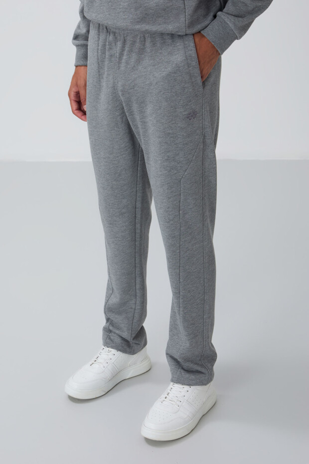 Gri Melanj Kompakt Pamuklu Kalın Pürüzsüz Dokulu O Yaka Comfort Fit Erkek Eşofman Takım -85263 - 3