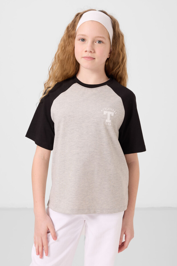 Gri Melanj O Yaka Pamuklu Baskılı Rahat Form Fit Kız Çocuk T-Shirt - 75179 - 1