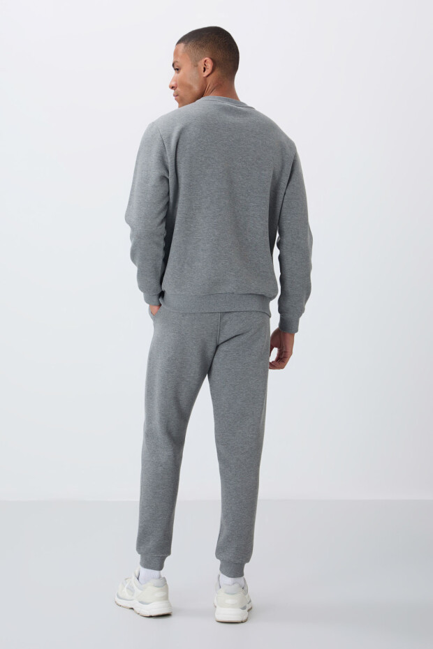 Gri Melanj Pamuklu Kalın İçi Tüylü Yumuşak Dokulu Comfort Fit Nakışlı Erkek Eşofman Takım -85265 - 8