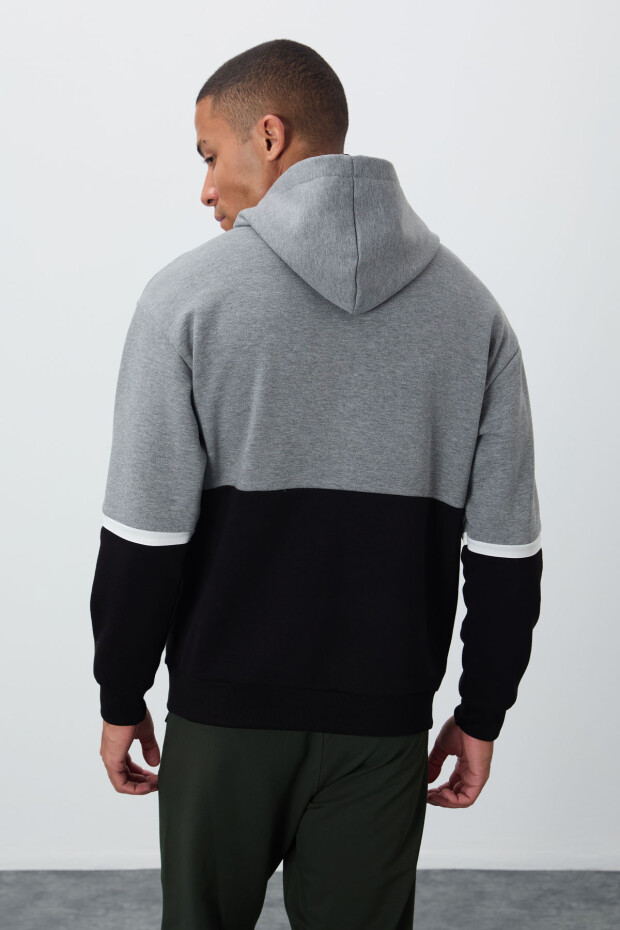 Gri Melanj Pamuklu Kalın İçi Tüylü Yumuşak Dokulu Comfort Fit Nakışlı Erkek Sweatshirt - 88417 - 5