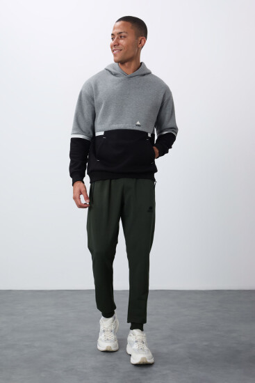 Gri Melanj Pamuklu Kalın İçi Tüylü Yumuşak Dokulu Comfort Fit Nakışlı Erkek Sweatshirt - 88417 