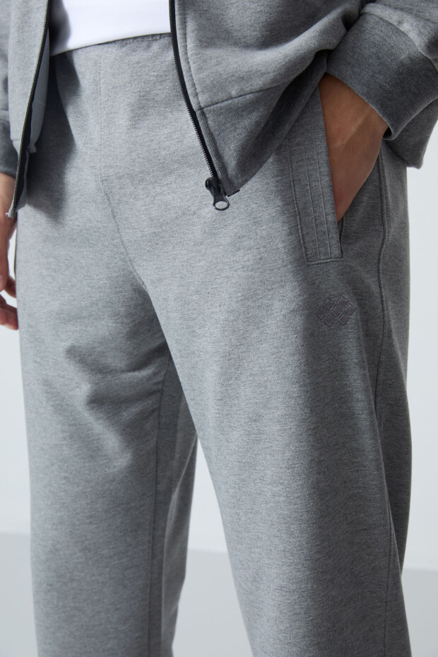 Gri Melanj Pamuklu Kalın Yumuşak Dokulu Comfort Fit Basic Erkek Eşofman Takım - 85260 - 3