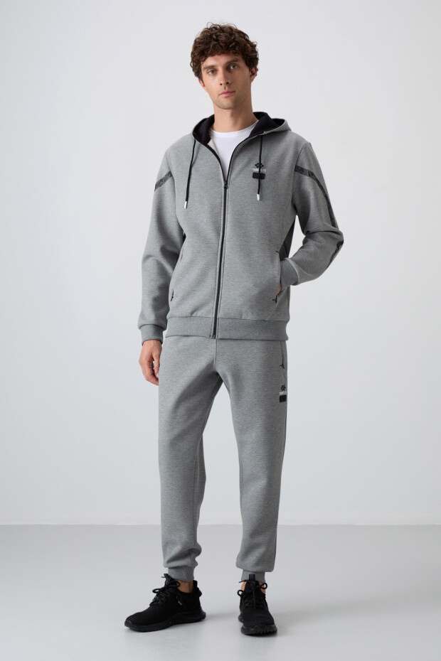 Gri Melanj Pamuklu Kalın Yumuşak Dokulu Comfort Fit Baskılı Erkek Eşofman Takım - 85236 - 6