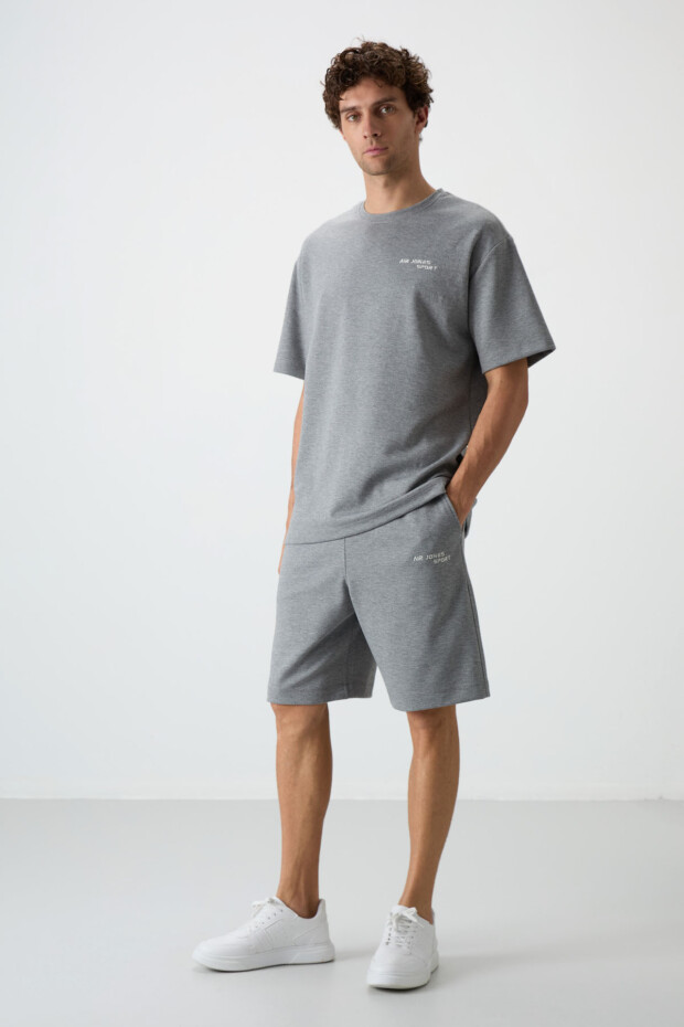 Gri Melanj Pamuklu Kalın Yumuşak Dokulu Oversize Fit Nakışlı Erkek Şort Takım - 85250 - 2