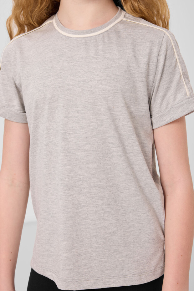 Gri Melanj Pamuklu O Yaka Standart Fit Basic Kız Çocuk T-Shirt - 75177 - 4