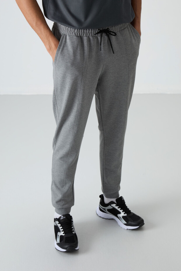 Gri Melanj Pamuklu Yumuşak Dokulu Comfort Fit Nakışlı Erkek Jogger - 82123 - 4