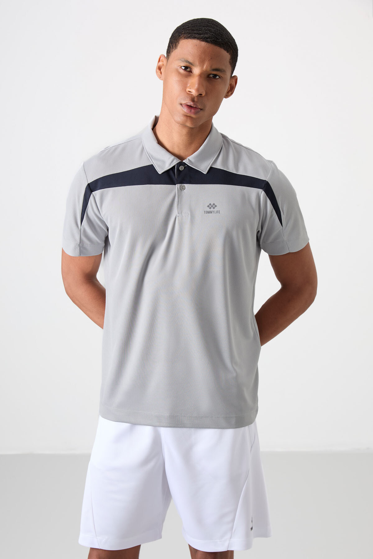 Gri Nefes Alan Dokulu İnce Esnek Standart Fit Polo Yaka Erkek Performans T-Shirt - 88392 - TOMMYLIFE