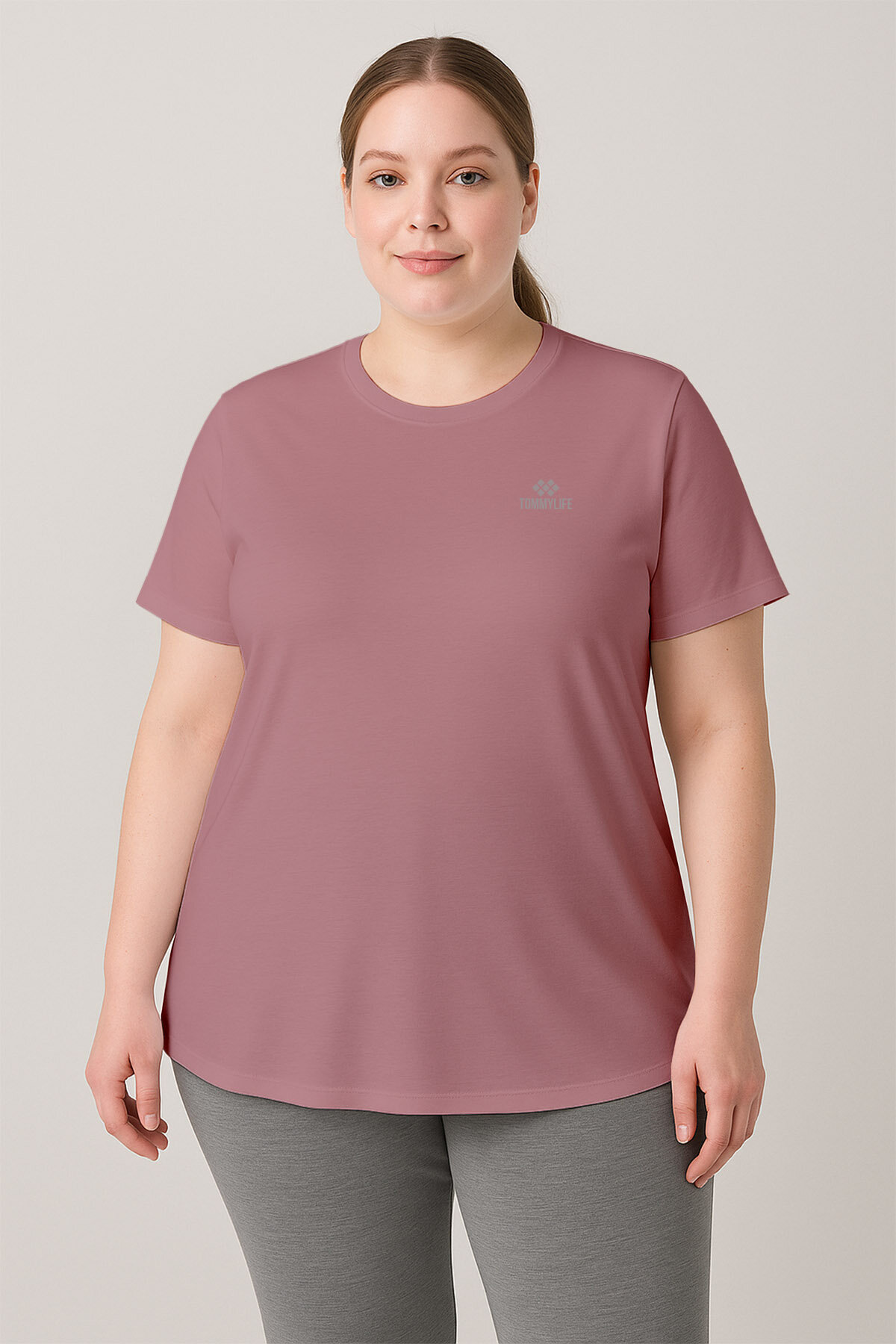 Gül Kurusu Baskılı O Yaka Rahat Form Battal Büyük Beden Kadın T-Shirt - 97308 - TOMMYLIFE