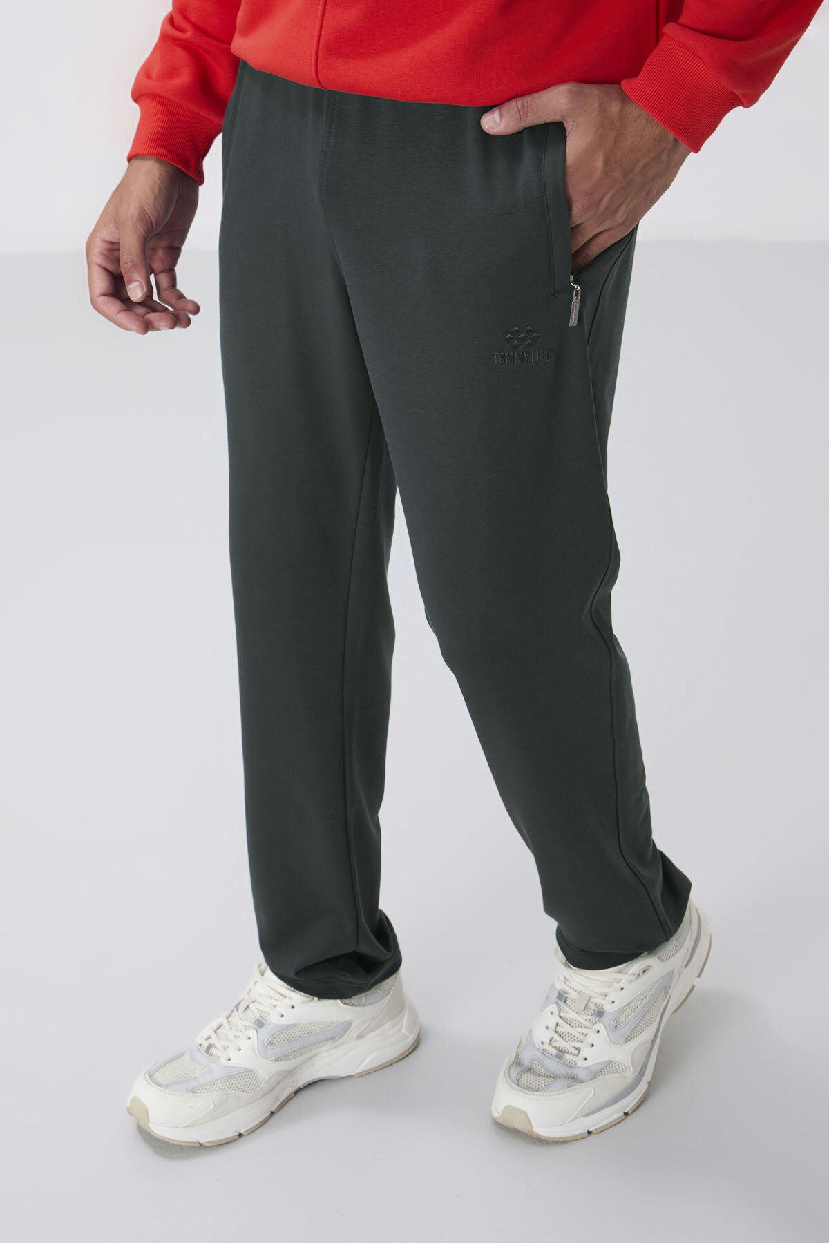Haki Fermuar Cepli Dar Kalıp Klasik Paça Erkek Eşofman Alt - 84669 - TOMMYLIFE