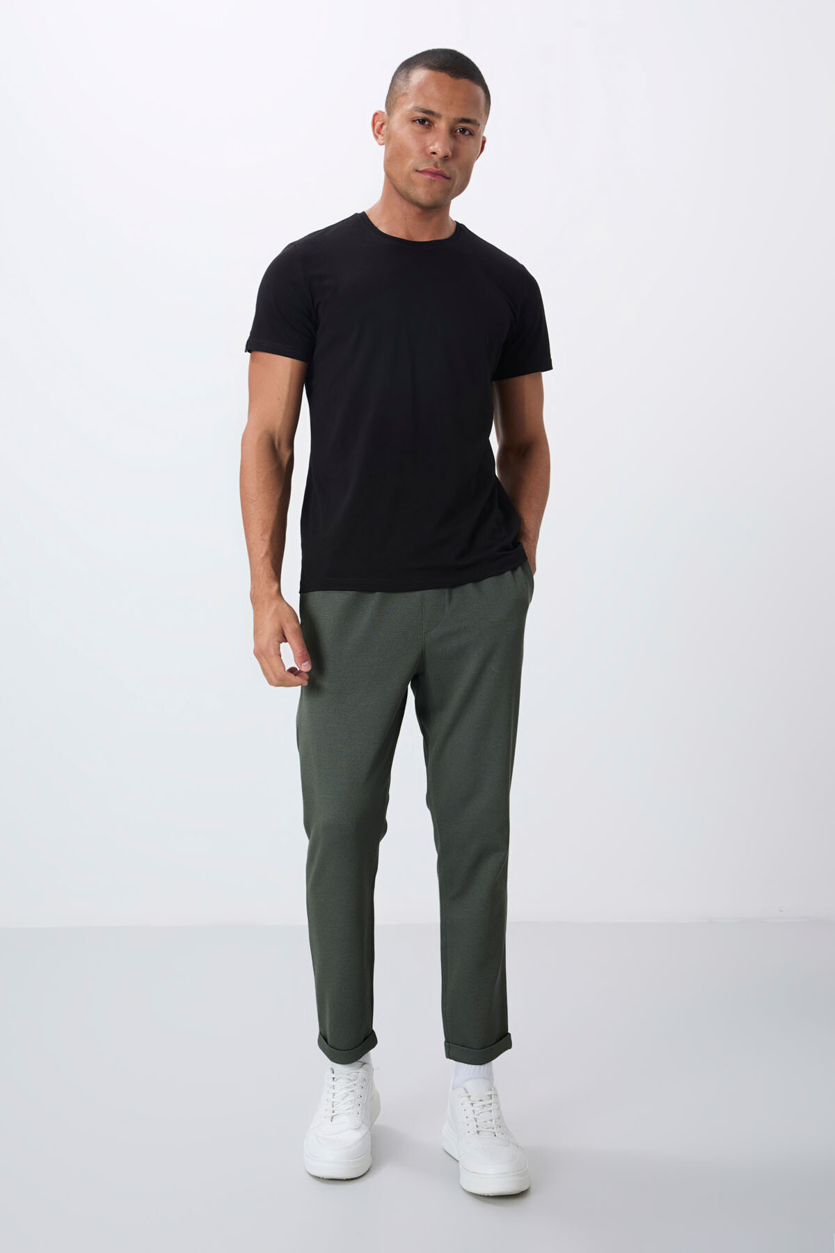 Haki Yüzeyi Dokulu Standart Fit Erkek Eşofman Alt - 82154 - Air Jones