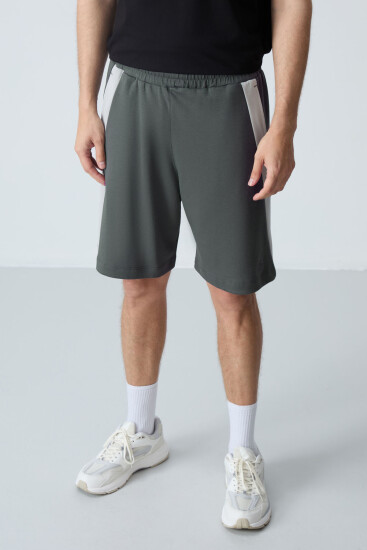 Haki Pamuklu Kalın Yumuşak Dokulu Standart Fit Basic Erkek Şort - 81280 - Air Jones