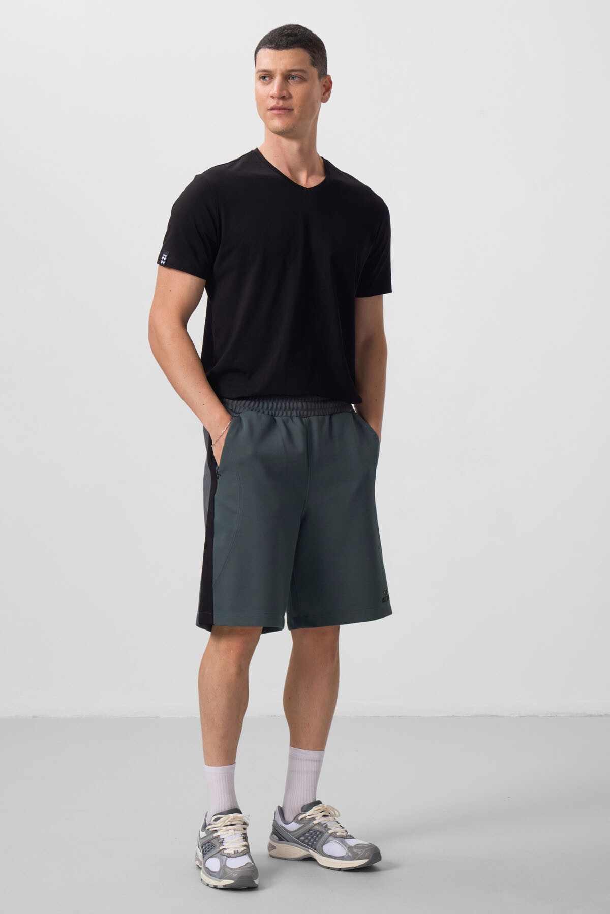 Haki Yüzeyi Dokulu Oversize Erkek Şort - 81288 - TOMMYLIFE